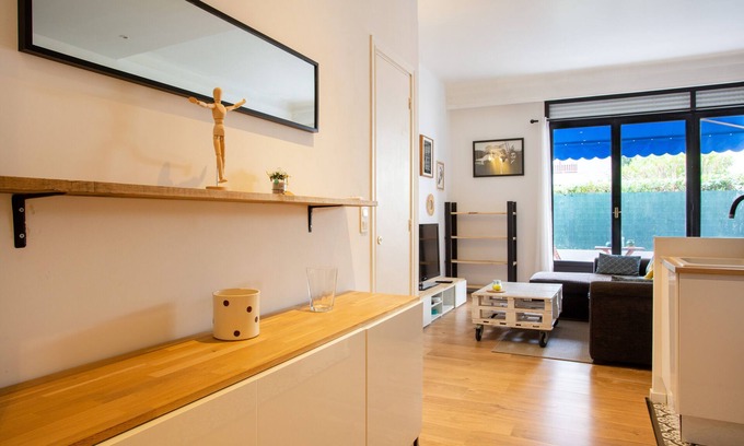 Caucade Apartment | Apartment 10 minutes from the tram and the sea