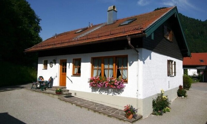 Ruhpolding Apartment | Apartment 2, 40sqm, terrace, kitchenette, 1 bedroom, living room, max 2 p.