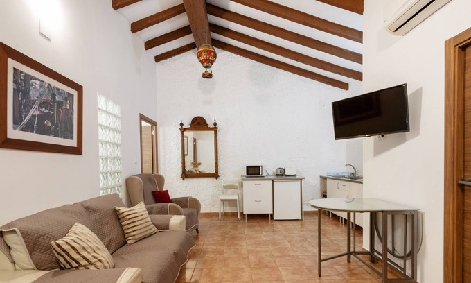 Catarroja Apartment | Apartment '2 Dormitorios Centrico' with Wi-Fi and Air Conditioning