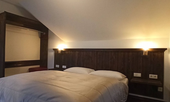 Donaueschingen Apartment | Apartment 2 Etage Wohnung mit Balkon, Max. 6 Personen