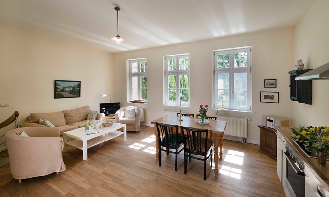 Grubnow Apartment | Apartment 2 for 4 persons at the water - Gut Grubnow Rügen