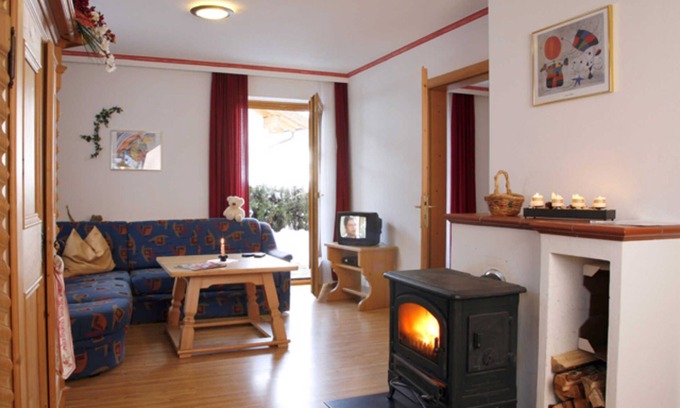 Panzendorf Apartment | Apartment 2 - Terrace - Alberta's House