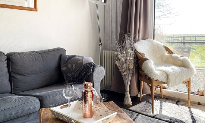 Wesselburenerkoog Apartment | Apartment '2001' with Private Terrace, Garden and Wi-Fi