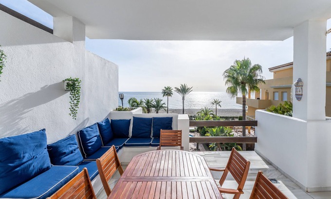 La Cala de Mijas Apartment | Apartment "228 Arruzafa Playa la Cala de Mijas" with Sea View and Wi-Fi