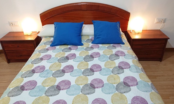 Ugao-Miraballes House | Apartment 3 rooms. FREE GARAGE, Rio Nerbión, WIFI-CANALS TV.