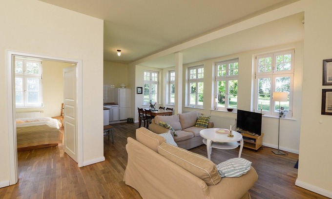 Grubnow Apartment | Apartment 4 for 4 people on the water - Gut Grubnow Rügen