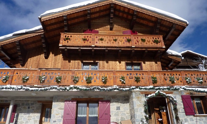 Feissons-sur-Salins House | APARTMENT 4 PEOPLE IN CHALET 4 STARS