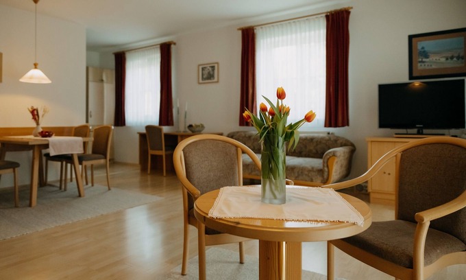 Witzmannsberg Apartment | Apartment-4 im OG-Balcony-Private Bathroom