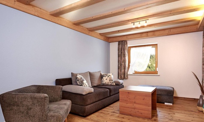 Riezlern Apartment | Apartment 4 with 2 bedrooms and 2 balconies - Gästehaus Strasser