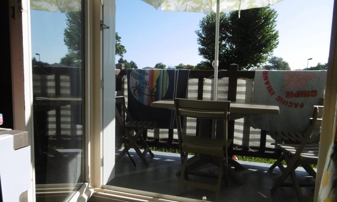 Merville-Franceville-Plage Apartment | APARTMENT 5 PERS. SEASIDE ALL COMFORT WITH BOX WI-FI
