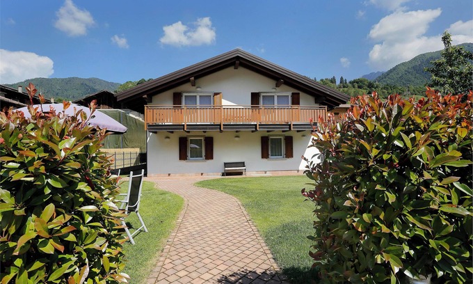 Tiarno di Sopra Apartment | Apartment 6 - attic second floor CIN: IT022229C2L8QSKY79