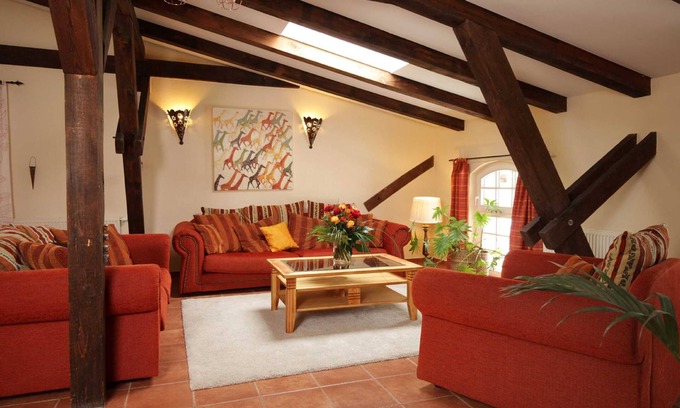 Behren-Luebchin Apartment | Apartment 6 - The horse stable - Holidays at Duckwitz Castle