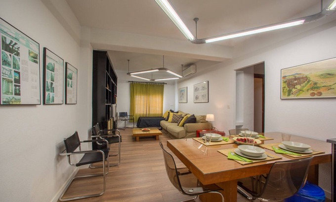 Figares Apartment | Apartment 8 people 3dR (8p). pickups