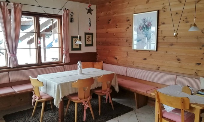 Ginzling Apartment | Apartment 85 m², 2 bedrooms for up to 6 people, living room, kitchen, 2 bathrooms, garden, sauna