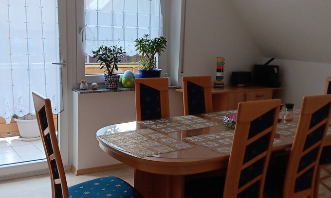 Bodenwoehr Apartment | Apartment 97sqm with balcony and bathroom with shower and bathtub