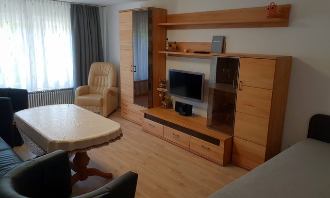 Unteruhldingen Apartment | Apartment "Altbau" ground floor, 60sqm, 1 bedroom, 1 living/sleeping area max. 4 persons