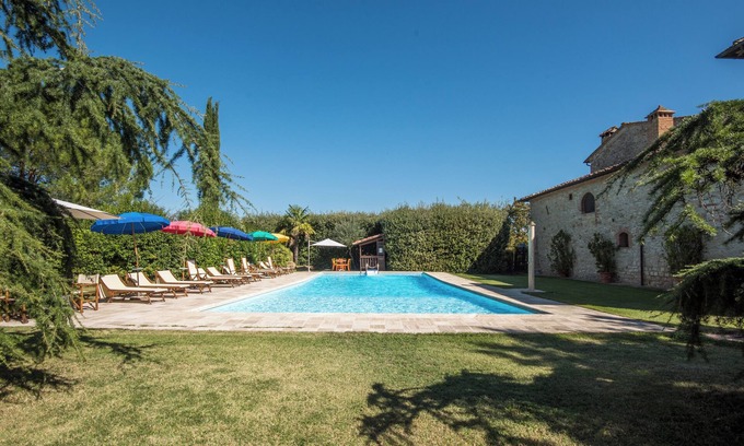 Serre di Rapolano Other | Apartment 'Agriturismo Ischieto - Il Cipresso' with Shared Pool, Wi-Fi and Air Conditioning