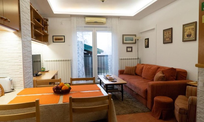 Vozdovac Apartment | Apartment Akacija Gardens
