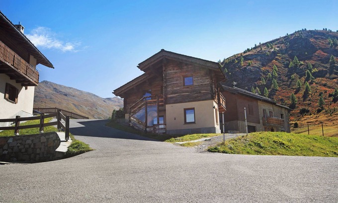 Trepalle Apartment | Apartment 'Al Baitin Trepalle' with Mountain View