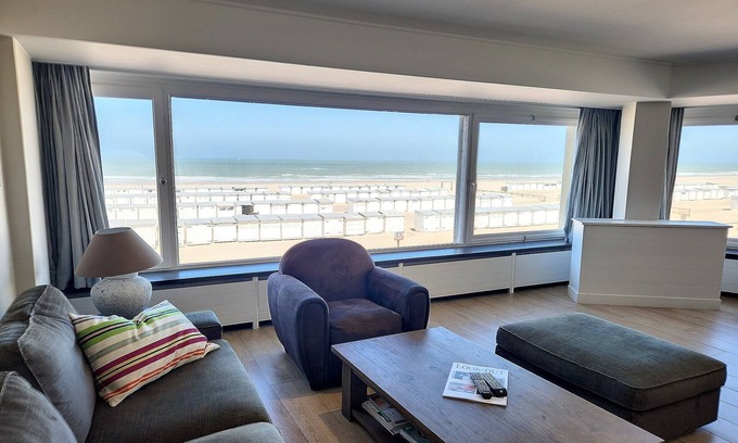 Heist Apartment | Apartment Albertstrand with Stunning Seafront View