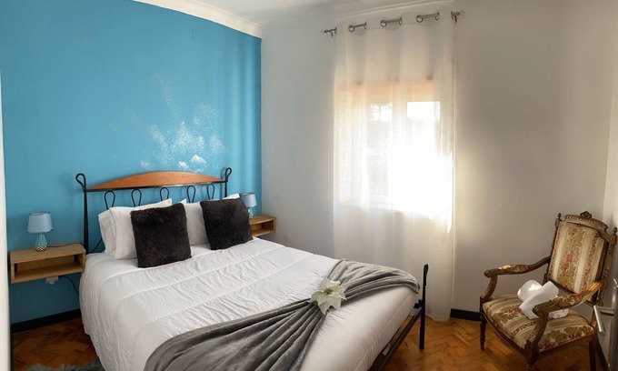 Gouveia House | Apartment 'Alojamento D Duarte T1' with Mountain View, Balcony and Wi-Fi