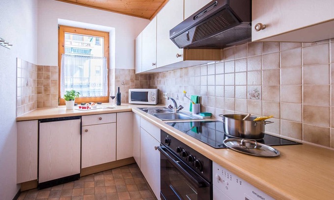 Pertisau Apartment | Apartment Alpenrose Komfort 1 - Apartment house Alpenrose