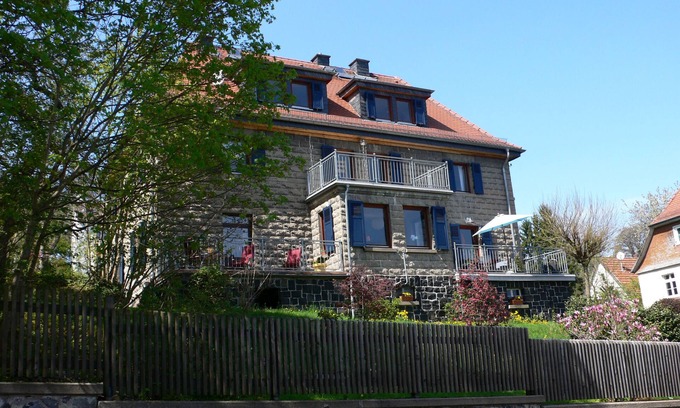 Schotten Apartment | Apartment 'altes forsthaus schotten' with Shared Garden, Balcony and Wi-Fi