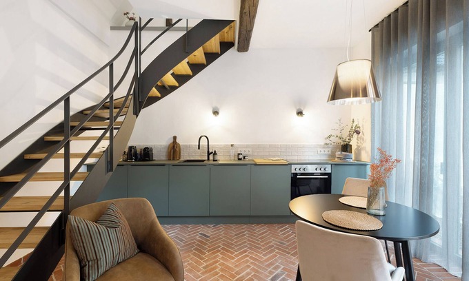 Gleisweiler Apartment | Apartment "Altes Pfarrhaus - das Kelterhaus" with Shared Terrace & Wi-Fi