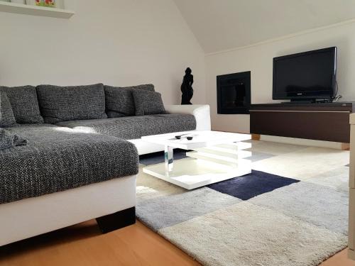 Daberstedt Apartment | Apartment am Südpark Erfurt - inkl Garten mit Sitzlounge - zentrumsnah