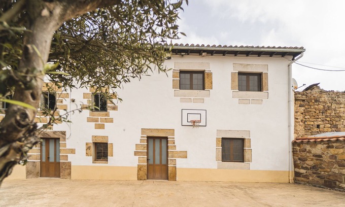 Nestar Apartment | Apartment 'Amontes Rural' with Private Pool, Private Terrace and Wi-Fi