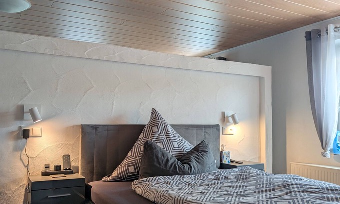 Muelheim Apartment | Apartment 'An Der Quell' with Private Terrace, Private Garden and Wi-Fi