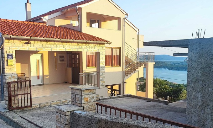 Meterize Apartment | Apartment Ana (95201-A1) - Sibenik