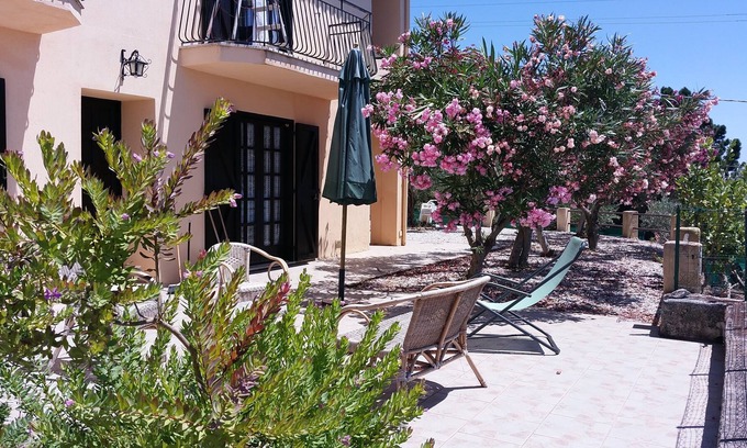 Marina di Pisciotta Apartment | Apartment and garden with a breathtaking view on sea