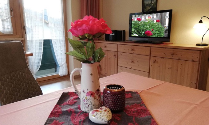 Wildermieming Apartment | Apartment and rooms in an apartment house with a unique view
