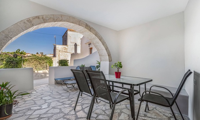 Kithira Apartment | Apartment 'Angel’s 1' with Shared Terrace, Wi-Fi and Air Conditioning