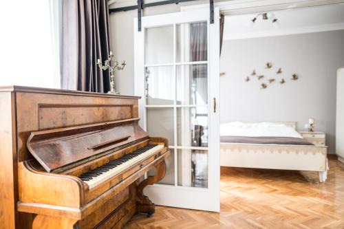 Stara Zagora Apartment | Apartment Antique Theatre 3 - RETRO