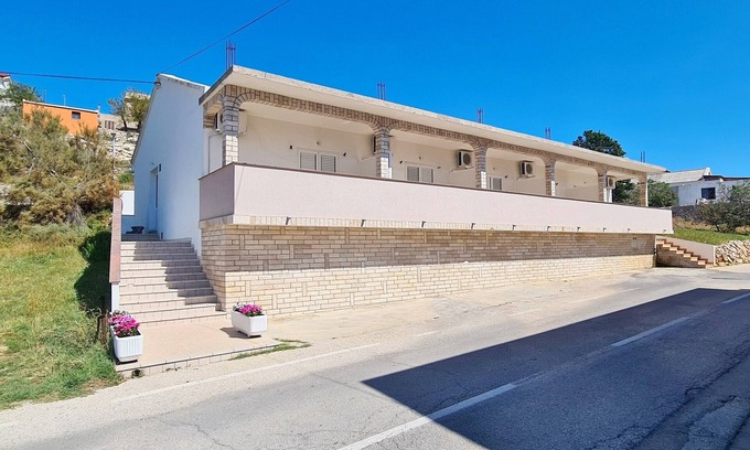 Kustici Apartment | Apartment Anton, (13584), Zubovići, Croatia
