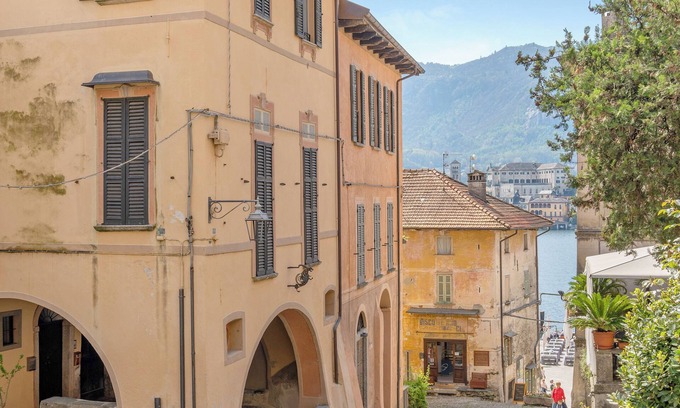 Orta San Giulio Apartment | Apartment 'Antro Di Circe - Orta Centro' with Private Terrace, Garden and Wi-Fi