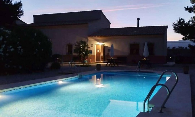 Velez Rubio Apartment | Apartment 'Apartamento Pino' with Mountain View, Wi-Fi and Air Conditioning