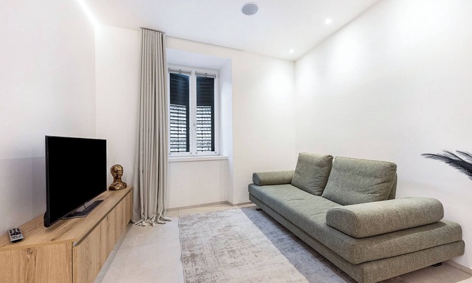 Centro - Piani - Rencio Apartment | Apartment 'App 206 Palazzo Cavour' with Mountain View, Wi-Fi and Air Conditioning