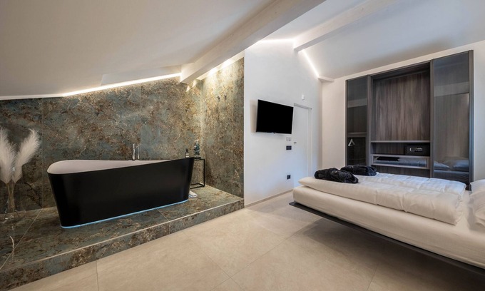 Centro - Piani - Rencio Apartment | Apartment 'App 302 Palazzo Cavour' with Mountain View, Wi-Fi and Air Conditioning