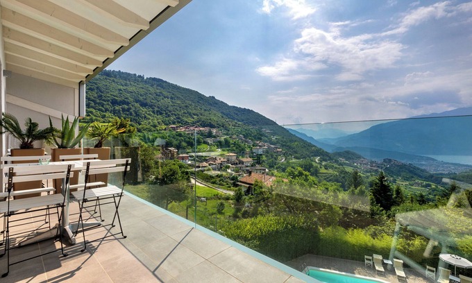 Ville del Monte Apartment | Apartment 'Appartamento 305' with Lake View, Wi-Fi
