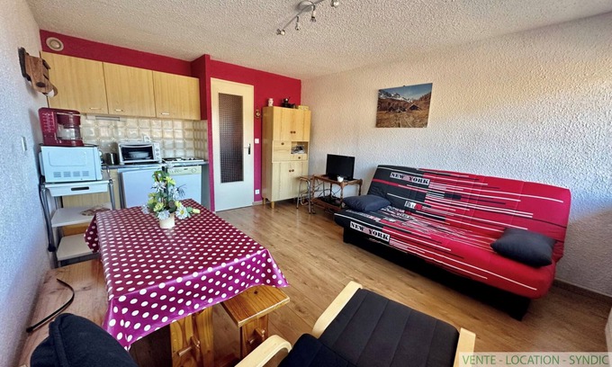 Habere-Poche Apartment | Apartment 'Appartement Sous Berthet - 4 Pers' with Mountain View, Balcony and Wi-Fi