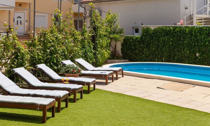 Vodice Apartment | Apartment Arausa with Pool III