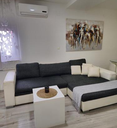 Vinkovci Apartment | Apartment Aria