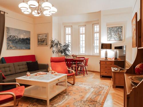 Prague 10 Apartment | Apartment Art Lounge by Interhome