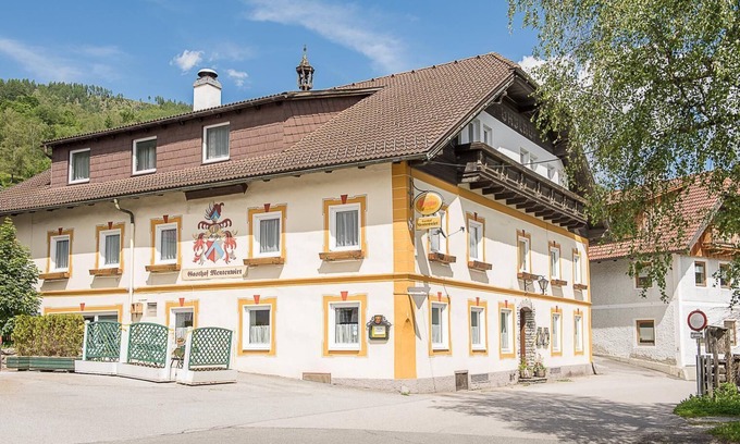 Sankt Martin Apartment | Apartment "Sophia" with Mountain View, Sauna, Wi-Fi & Terrace