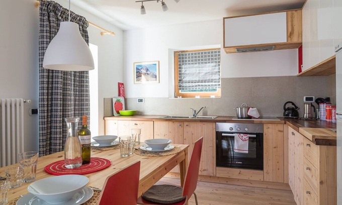 Rocca Pietore Apartment | Apartment at the foot of Marmolada with fantastic views