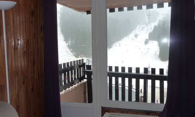 Laveissiere Apartment | Apartment at the foot of the Auvergnates slopes