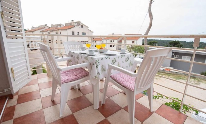 Vrpolje Apartment | Apartment Bencun by Interhome